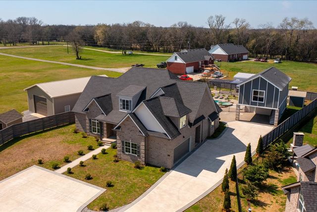7566 Don Bruce Ct, Christiana, TN 37037