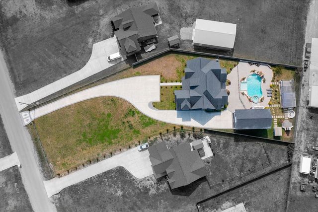 7566 Don Bruce Ct, Christiana, TN 37037