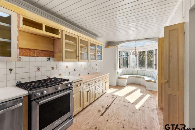 255 County Road 2660, Mineola, TX 75773