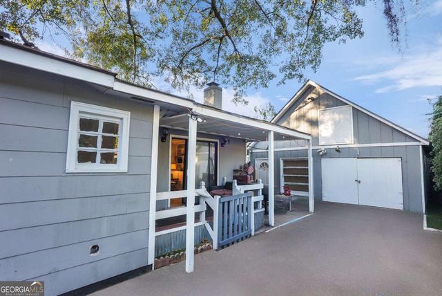 2016 Indiana Avenue, Savannah, GA 31404