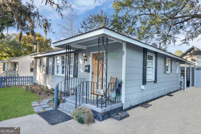 2016 Indiana Avenue, Savannah, GA 31404