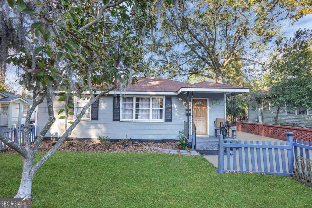 2016 Indiana Avenue, Savannah, GA 31404