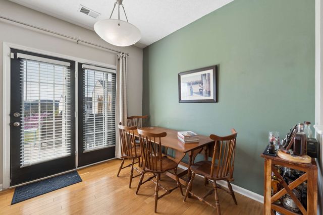 7277 Charlotte Pike Unit 214, Nashville, TN 37209