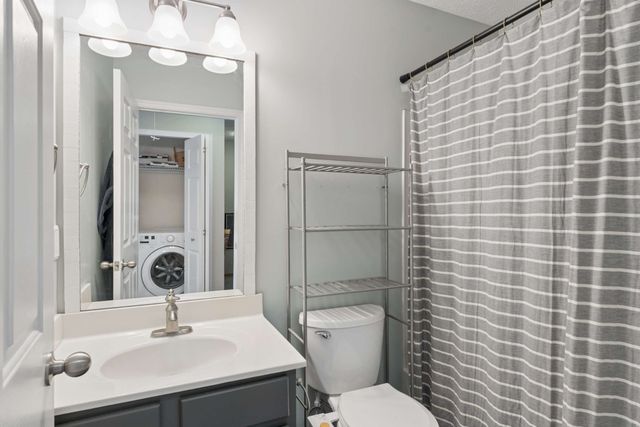 7277 Charlotte Pike Unit 214, Nashville, TN 37209