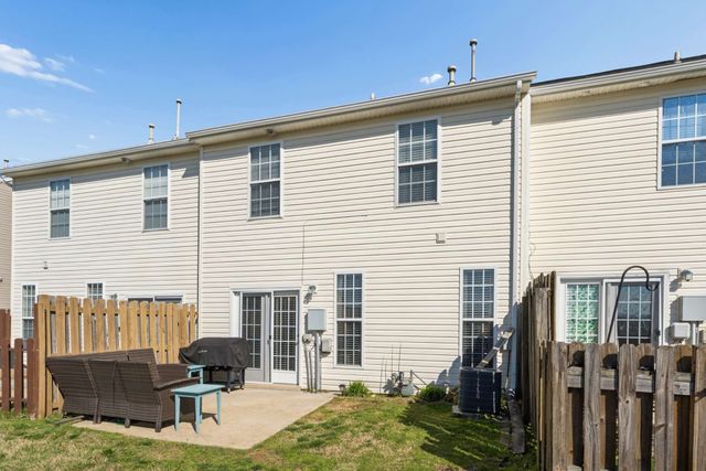 7277 Charlotte Pike Unit 214, Nashville, TN 37209