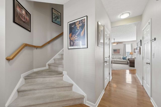 7277 Charlotte Pike Unit 214, Nashville, TN 37209