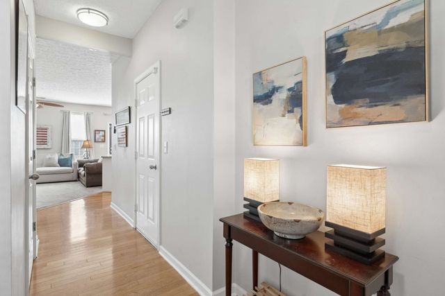 7277 Charlotte Pike Unit 214, Nashville, TN 37209