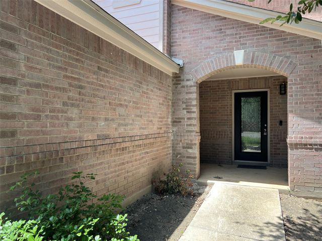 821 New Bridge DR, Kyle, TX 78640