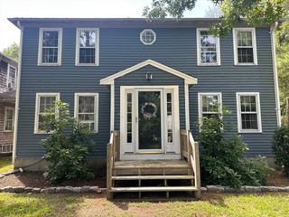 105 Alewife Rd 25B, Plymouth, MA 02360