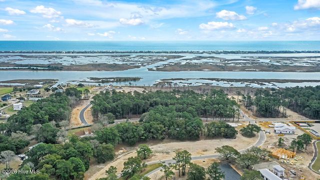 259 E Wayfinder Lane, Hampstead, NC 28443