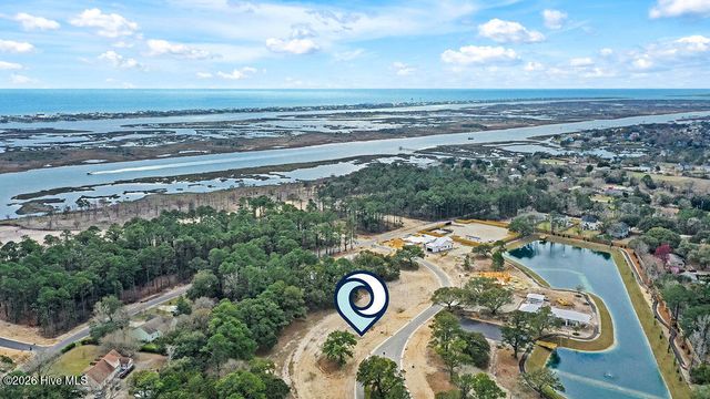 259 E Wayfinder Lane, Hampstead, NC 28443