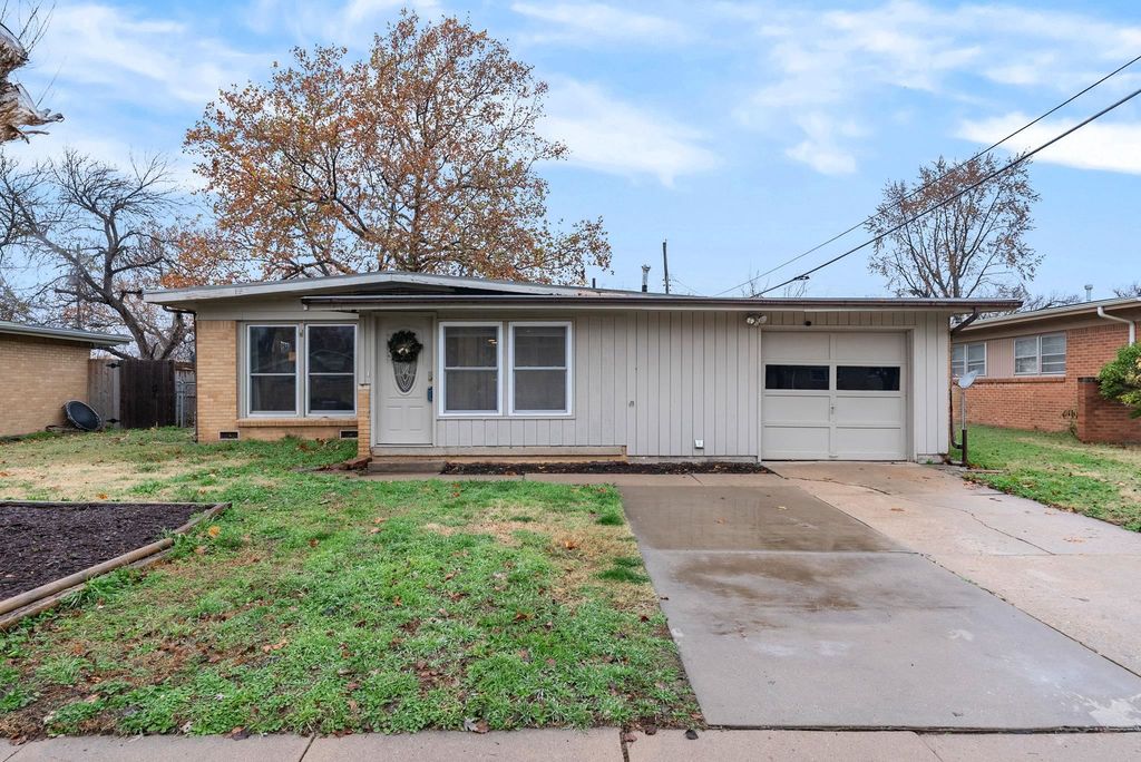 2833 S Hiram, Wichita, KS 67217
