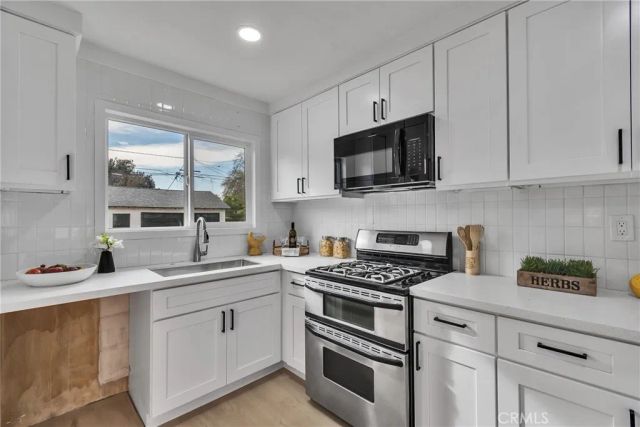 871 W 29th Street, San Bernardino, CA 92405