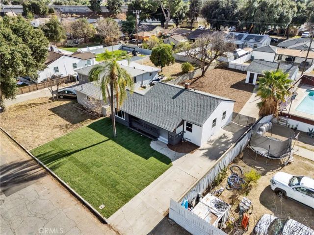 871 W 29th Street, San Bernardino, CA 92405