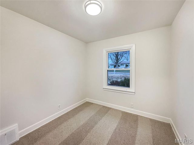 614 Barton Lane, Ballwin, MO 63021