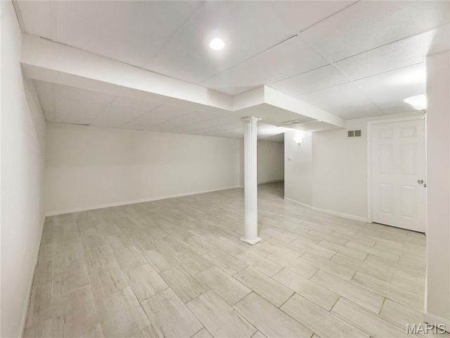 614 Barton Lane, Ballwin, MO 63021