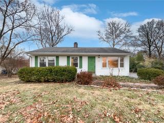 614 Barton Lane, Ballwin, MO 63021