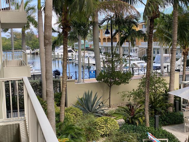 700 E Boynton Beach Boulevard 203, Boynton Beach, FL 33435