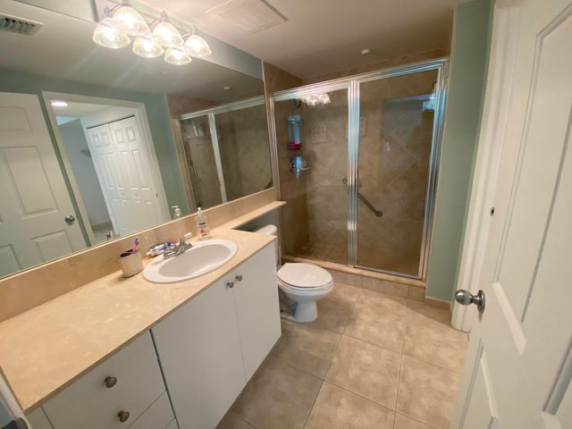 700 E Boynton Beach Boulevard 203, Boynton Beach, FL 33435