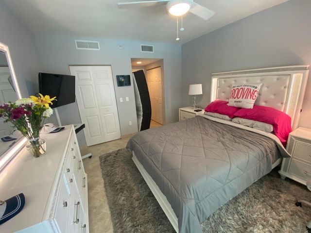 700 E Boynton Beach Boulevard 203, Boynton Beach, FL 33435