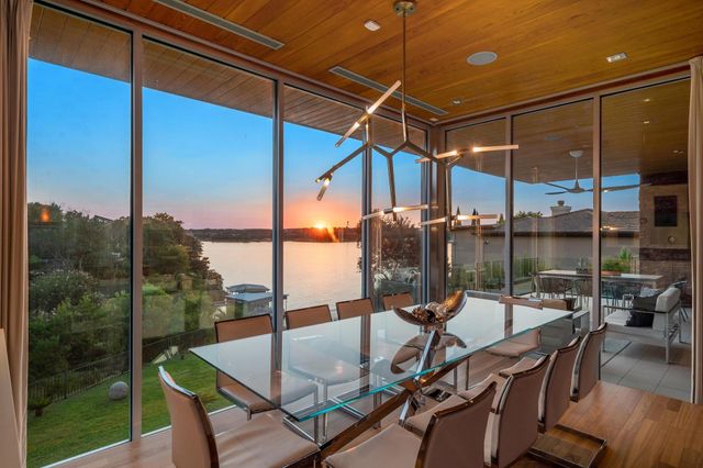 105 Edgewater CV, Lakeway, TX 78734