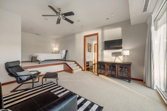105 Edgewater CV, Lakeway, TX 78734