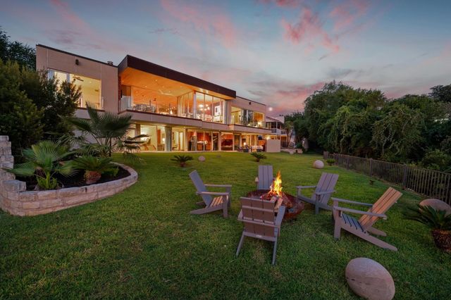 105 Edgewater CV, Lakeway, TX 78734