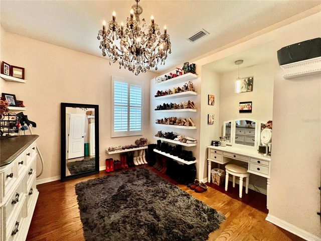 9118 WHISPERING WILLOW WAY, Tampa, FL 33614