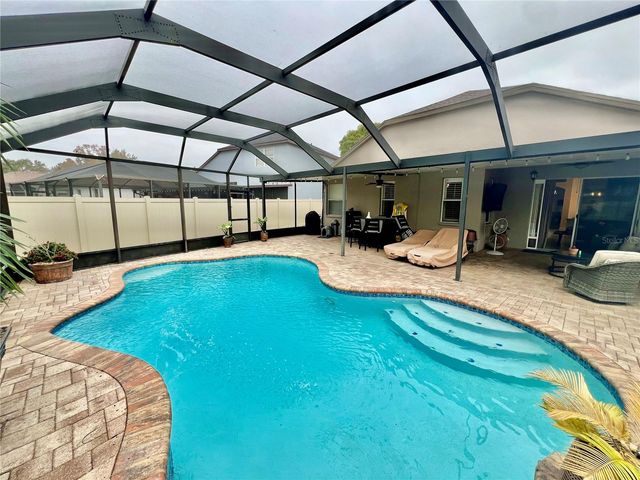 9118 WHISPERING WILLOW WAY, Tampa, FL 33614