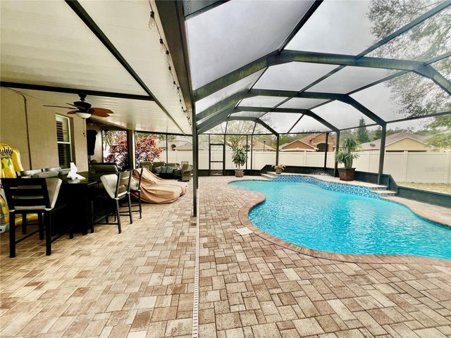 9118 WHISPERING WILLOW WAY, Tampa, FL 33614