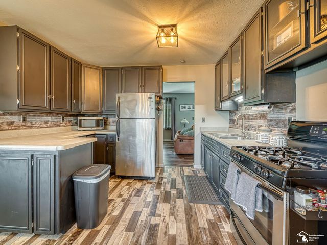 1693 Roman Drive, Frenchtown Twp, MI 48162