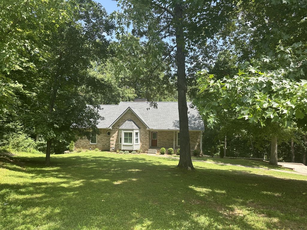 356 Arrowhead Ct, Kingston Springs, TN 37082