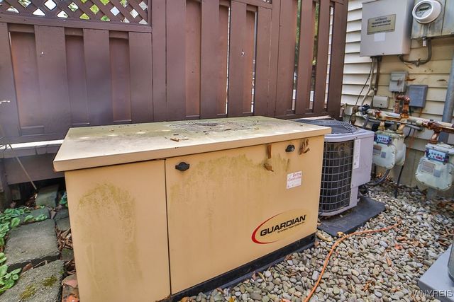 31 Northwood Drive, Lancaster, NY 14043