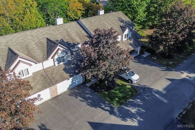 31 Northwood Drive, Lancaster, NY 14043