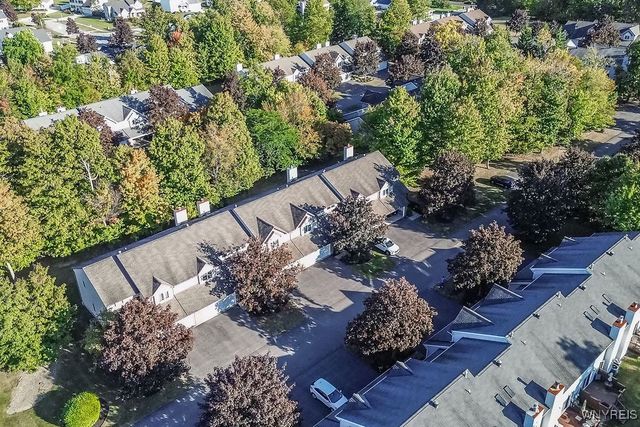 31 Northwood Drive, Lancaster, NY 14043