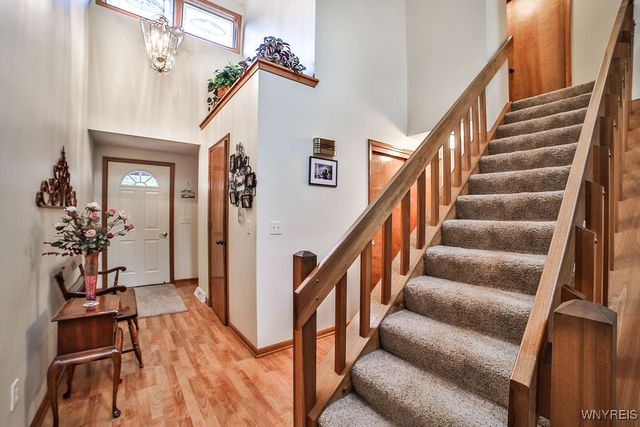 31 Northwood Drive, Lancaster, NY 14043