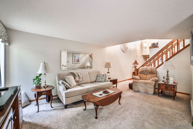 31 Northwood Drive, Lancaster, NY 14043