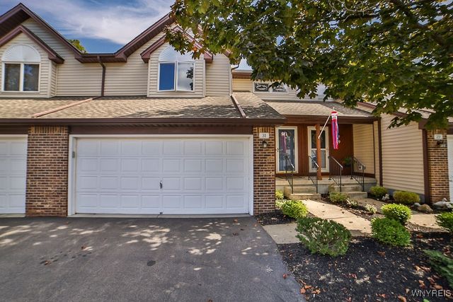 31 Northwood Drive, Lancaster, NY 14043