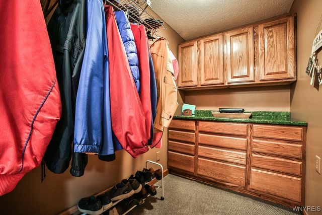 31 Northwood Drive, Lancaster, NY 14043