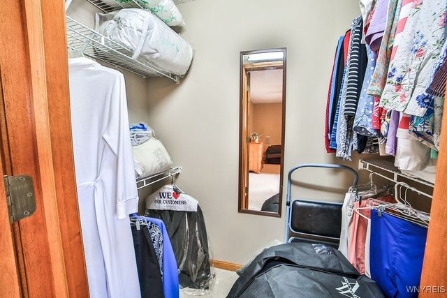 31 Northwood Drive, Lancaster, NY 14043