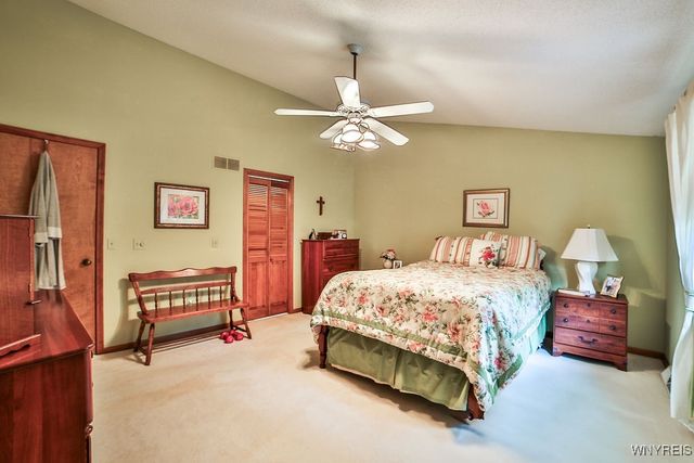 31 Northwood Drive, Lancaster, NY 14043