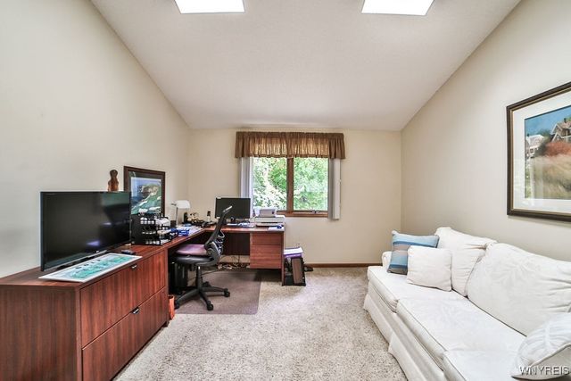 31 Northwood Drive, Lancaster, NY 14043