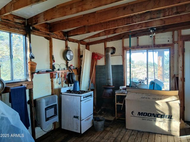 11699 N Last Chance Road, Elfrida, AZ 85610