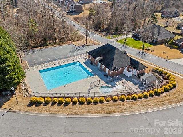 2784 Sawbridge Lane, Gastonia, NC 28056