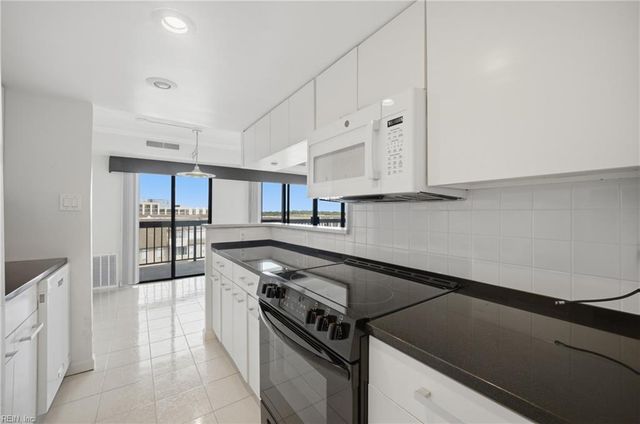 2830 Shore Dr Apt 801, Virginia Beach, VA 23451