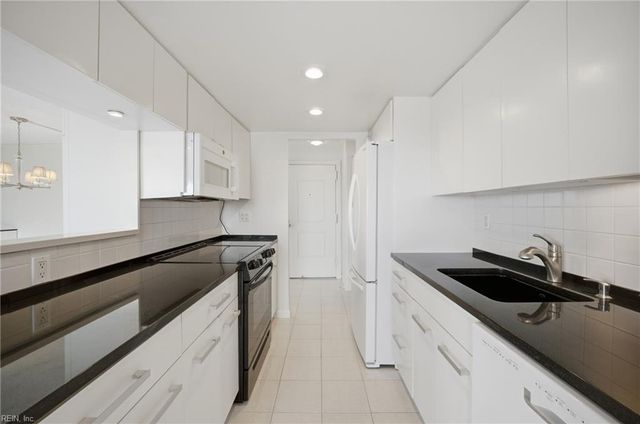 2830 Shore Dr Apt 801, Virginia Beach, VA 23451