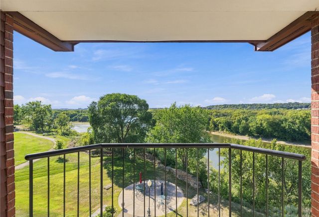 1021 Sibley Memorial Highway 404, Lilydale, MN 55118