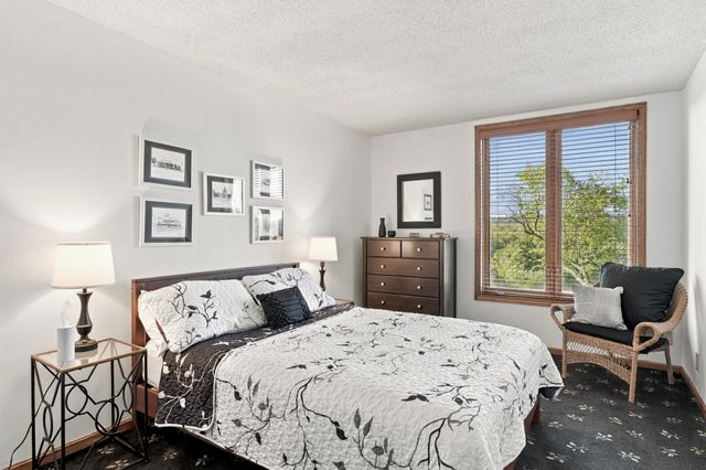 1021 Sibley Memorial Highway 404, Lilydale, MN 55118