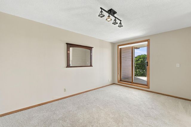 1021 Sibley Memorial Highway 404, Lilydale, MN 55118