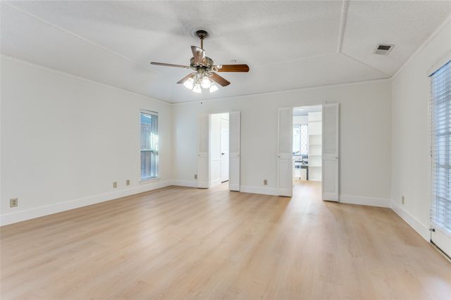 2805 Staffordshire Drive, Carrollton, TX 75007